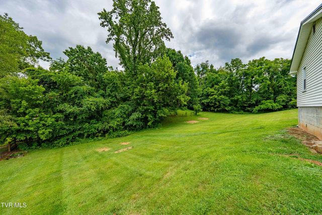 147 Fox Road, Johnson City, TN 37601