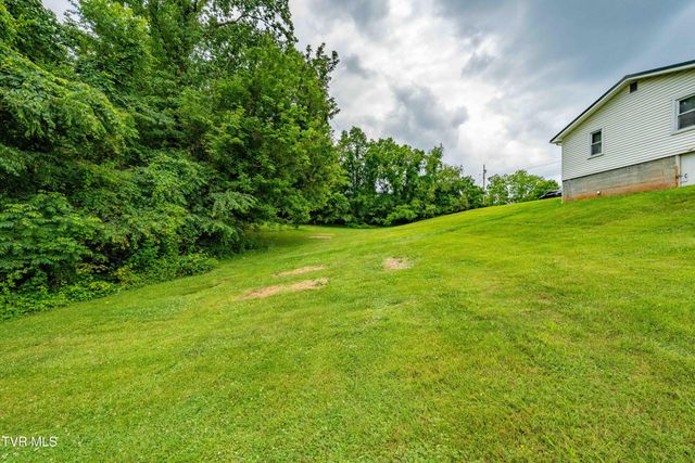 147 Fox Road, Johnson City, TN 37601