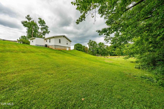147 Fox Road, Johnson City, TN 37601