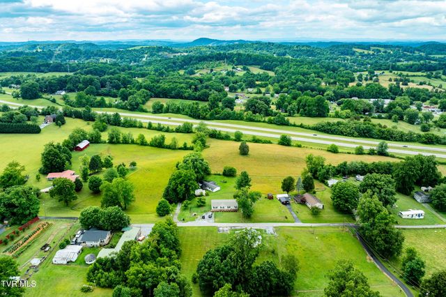 147 Fox Road, Johnson City, TN 37601