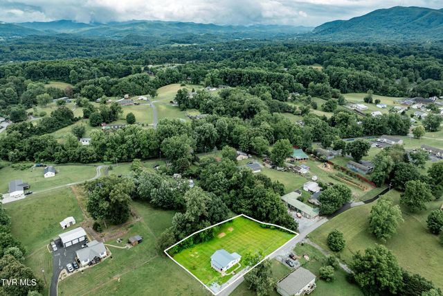 147 Fox Road, Johnson City, TN 37601