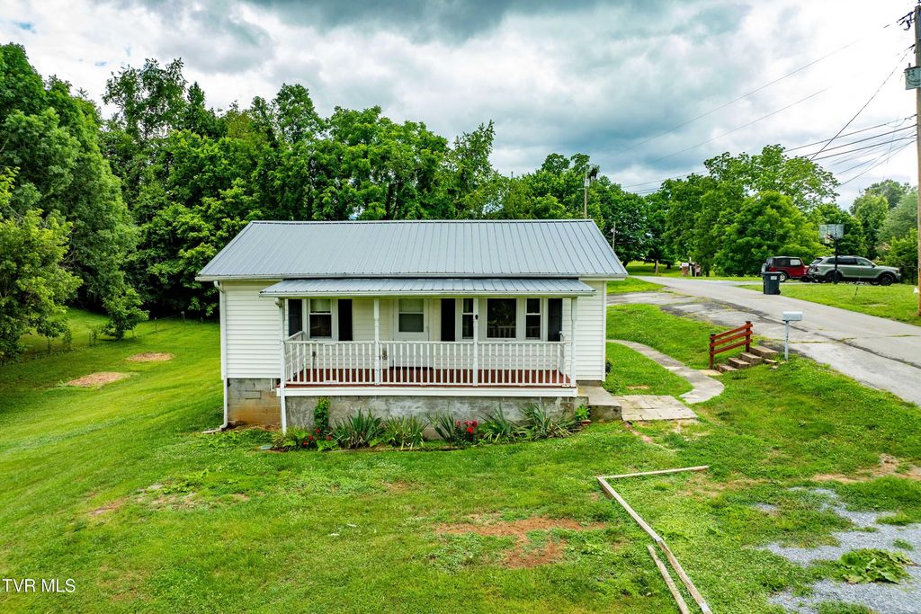 147 Fox Road, Johnson City, TN 37601