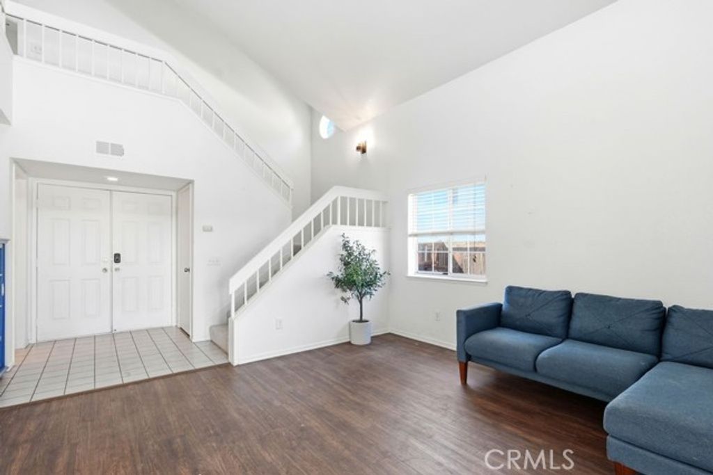 344 Mildred, Perris, CA 92571