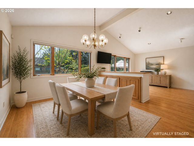 84 GREEN Ln, Eugene, OR 97404