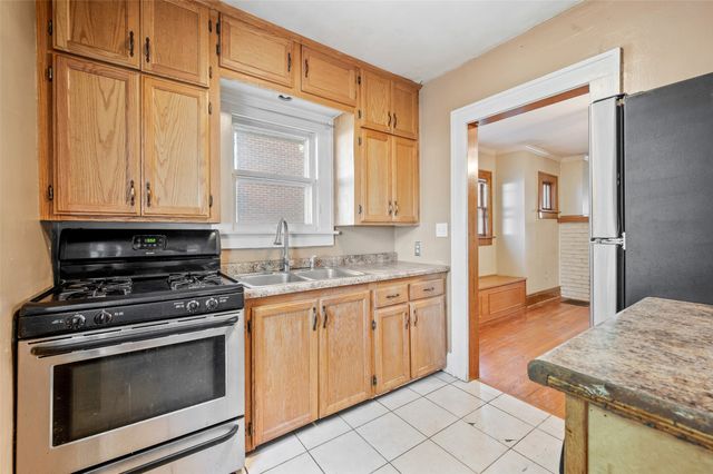 1331 47th Street, Des Moines, IA 50311