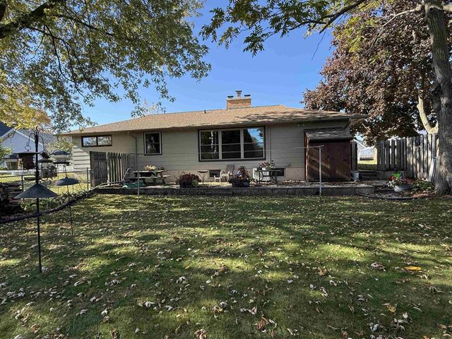 1209 HAWTHORNE STREET, Two Rivers, WI 54241