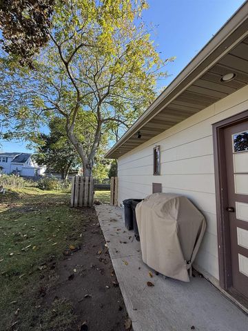 1209 HAWTHORNE STREET, Two Rivers, WI 54241