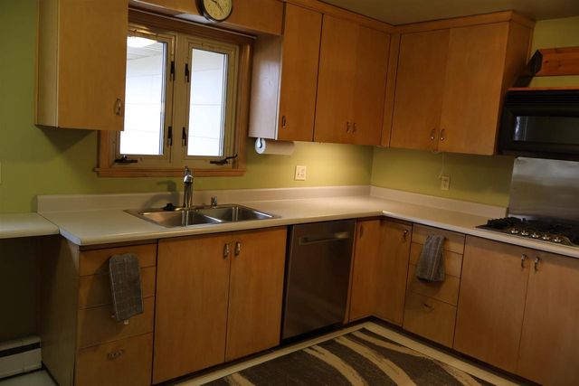 1209 HAWTHORNE STREET, Two Rivers, WI 54241