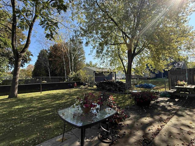 1209 HAWTHORNE STREET, Two Rivers, WI 54241