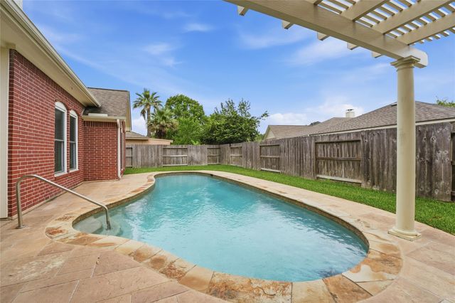 8027 Summer Brook Court, Sugar Land, TX 77479