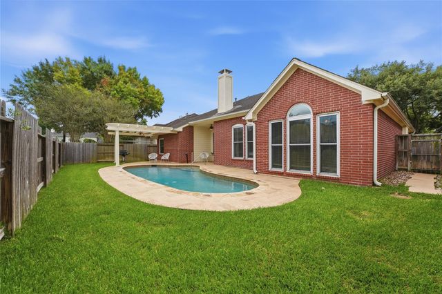 8027 Summer Brook Court, Sugar Land, TX 77479
