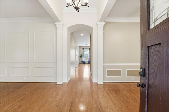 8027 Summer Brook Court, Sugar Land, TX 77479