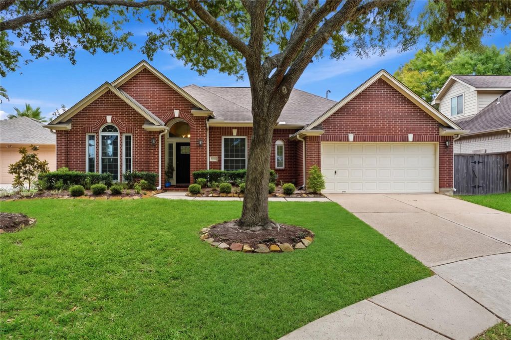 8027 Summer Brook Court, Sugar Land, TX 77479