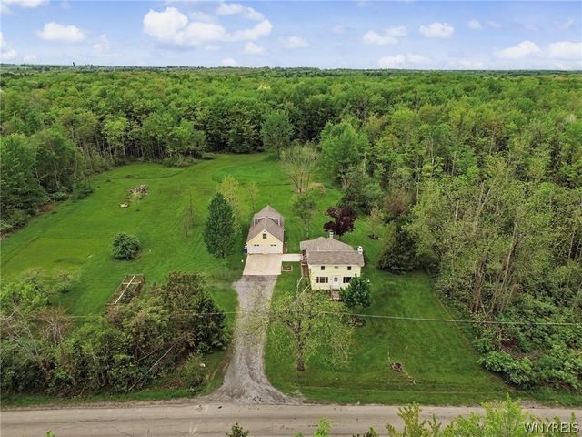 5158 Hunters Creek Road, Wales, NY 14052