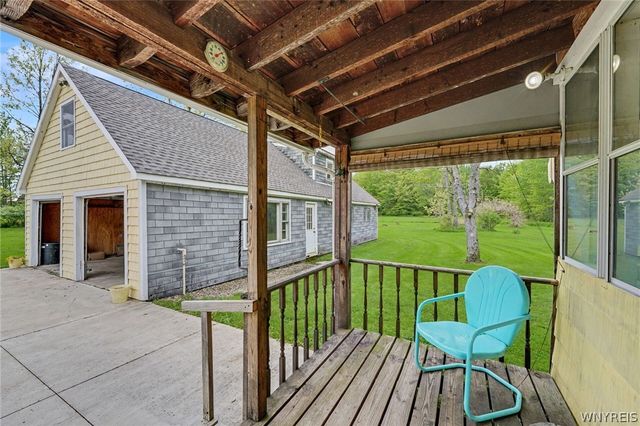 5158 Hunters Creek Road, Wales, NY 14052