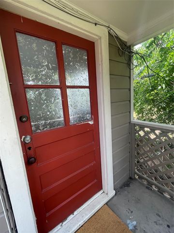 2030 Bissonnet Street, Houston, TX 77005