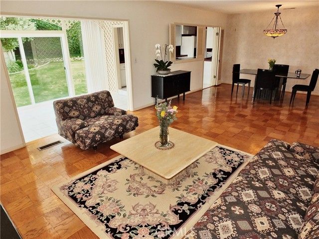 27053 Freeport Rd., Rancho Palos Verdes, CA 90275