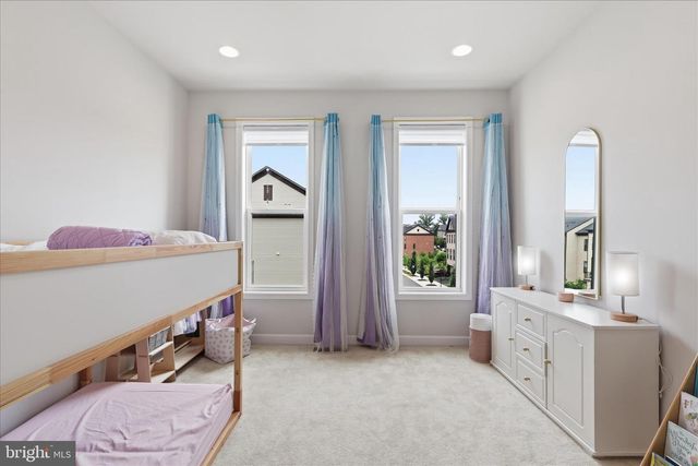 12277 SWEET WILLOW LN, Fairfax, VA 22030