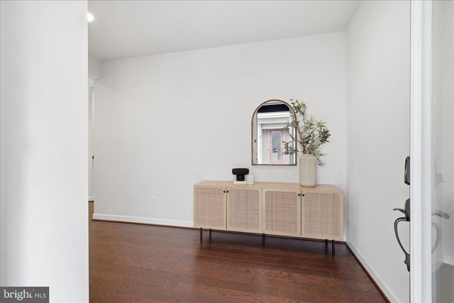 12277 SWEET WILLOW LN, Fairfax, VA 22030