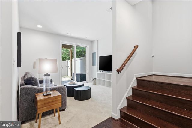 12277 SWEET WILLOW LN, Fairfax, VA 22030