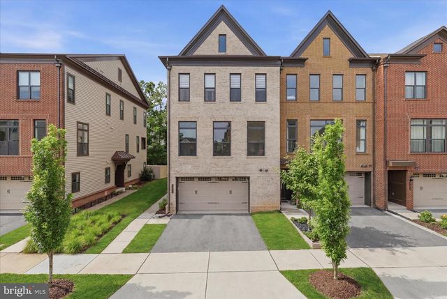12277 SWEET WILLOW LN, Fairfax, VA 22030
