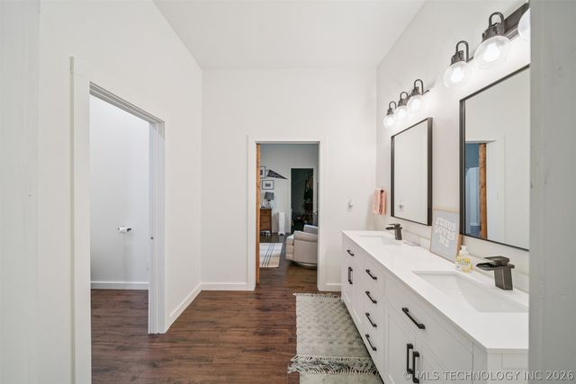 5086 N 427 Road, Pryor, OK 74361