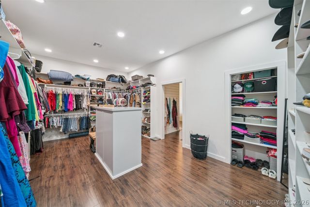 5086 N 427 Road, Pryor, OK 74361