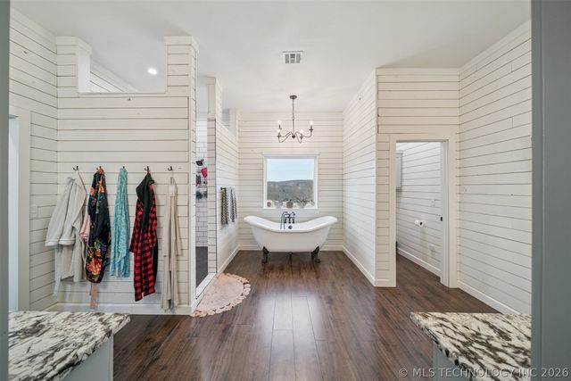 5086 N 427 Road, Pryor, OK 74361