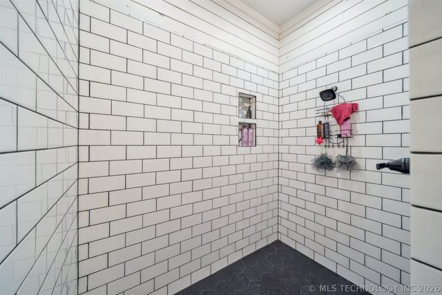 5086 N 427 Road, Pryor, OK 74361