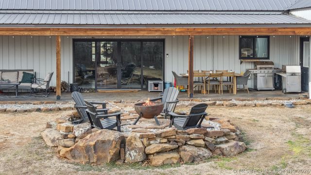 5086 N 427 Road, Pryor, OK 74361