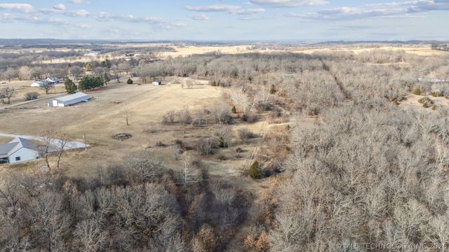 5086 N 427 Road, Pryor, OK 74361