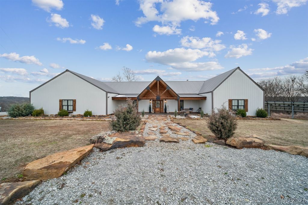 5086 N 427 Road, Pryor, OK 74361