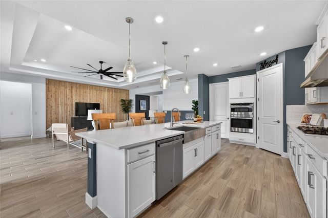 34053 ANCHOR LIGHT LANE, Wesley Chapel, FL 33543