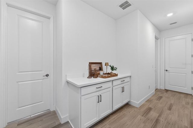34053 ANCHOR LIGHT LANE, Wesley Chapel, FL 33543
