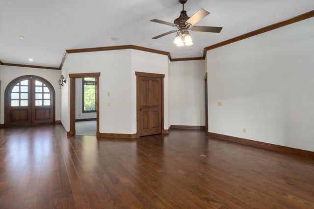 6215 Le Sentier, Rogersville, MO 65742