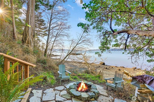 18404 Dr Joe Road, La Conner, WA 98257