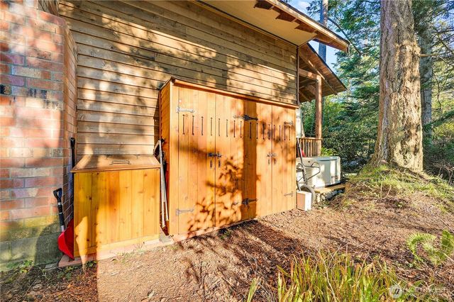 18404 Dr Joe Road, La Conner, WA 98257
