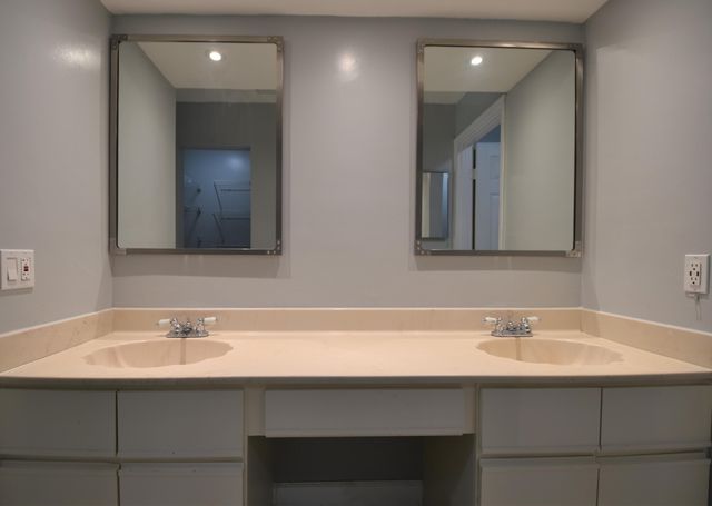 5087 Oakhill Lane, Delray Beach, FL 33484