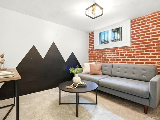 784 N Corona Street, Denver, CO 80218
