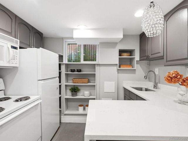 784 N Corona Street, Denver, CO 80218