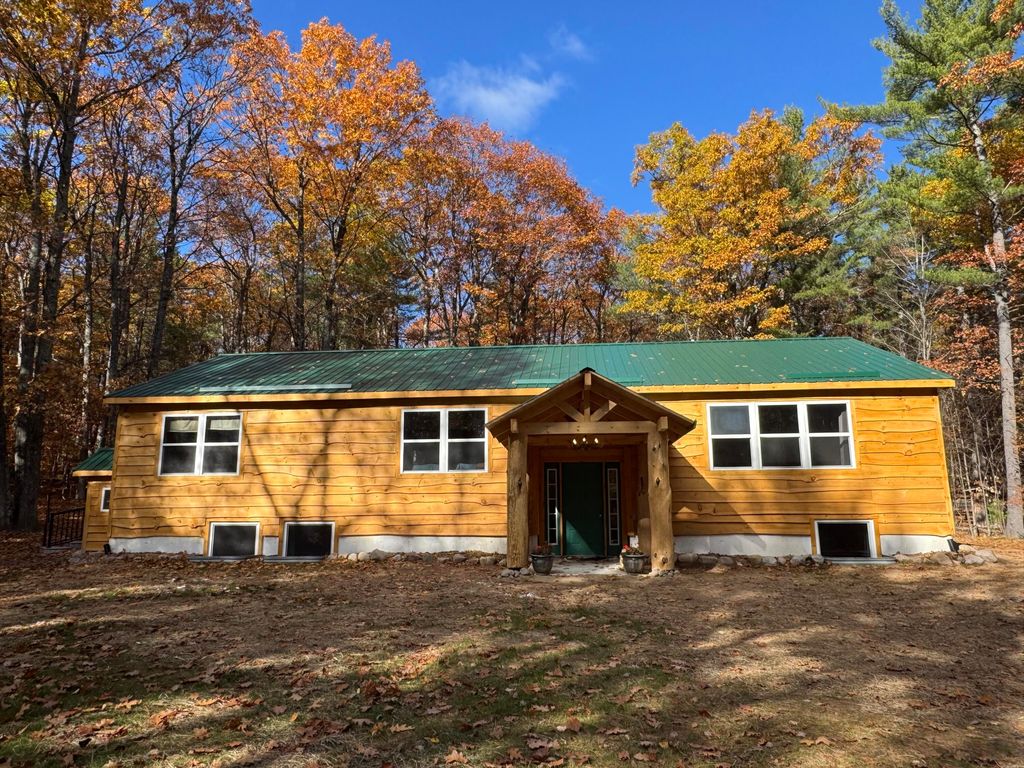 93 Beech Street, Jay, NY 12941