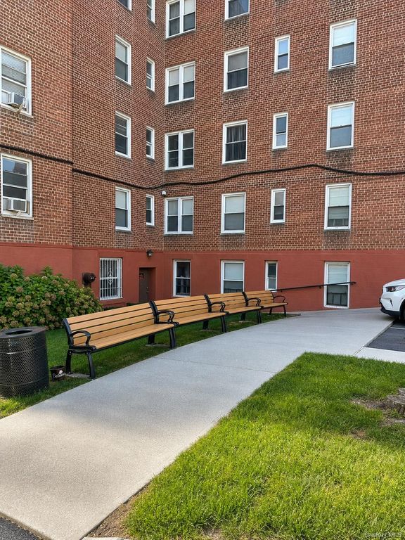 485 Bronx River Road C24, Yonkers, NY 10704 — photo 2