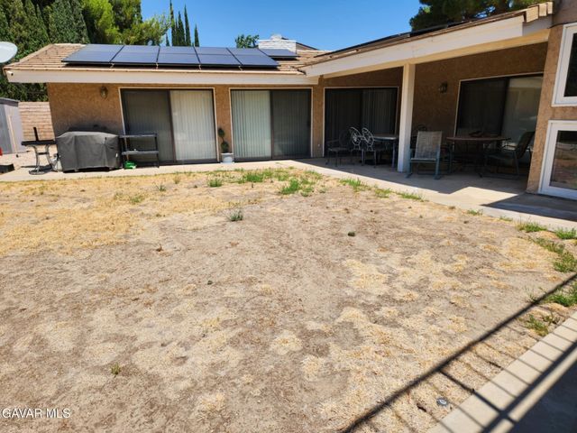 450 Fairway Drive, Palmdale, CA 93551