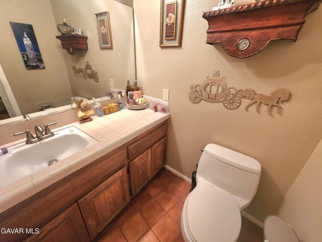 450 Fairway Drive, Palmdale, CA 93551