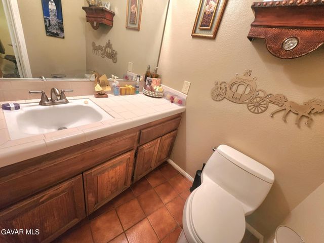 450 Fairway Drive, Palmdale, CA 93551