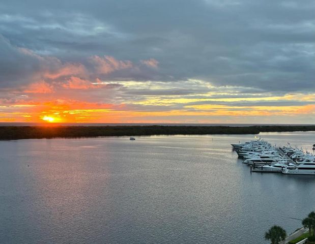 132 Lakeshore Drive 1118, North Palm Beach, FL 33408