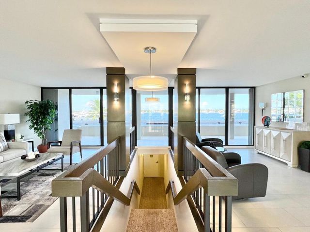 132 Lakeshore Drive 1118, North Palm Beach, FL 33408