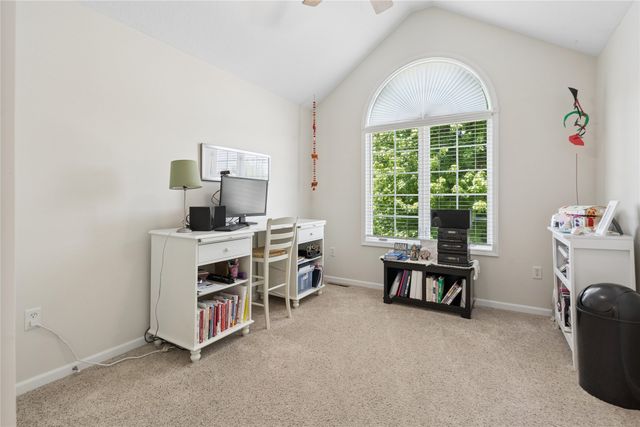 6017 NW 94th Street, Johnston, IA 50131