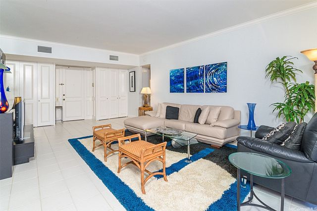 4999 Kahala Avenue 350, Honolulu, HI 96816
