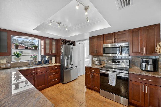 522 WYNNWOOD DRIVE, Brandon, FL 33511